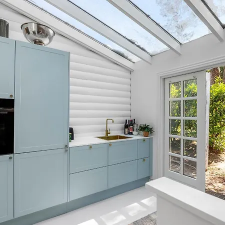 3 Bedroom Amazing In Dom wakacyjny Hornbæk